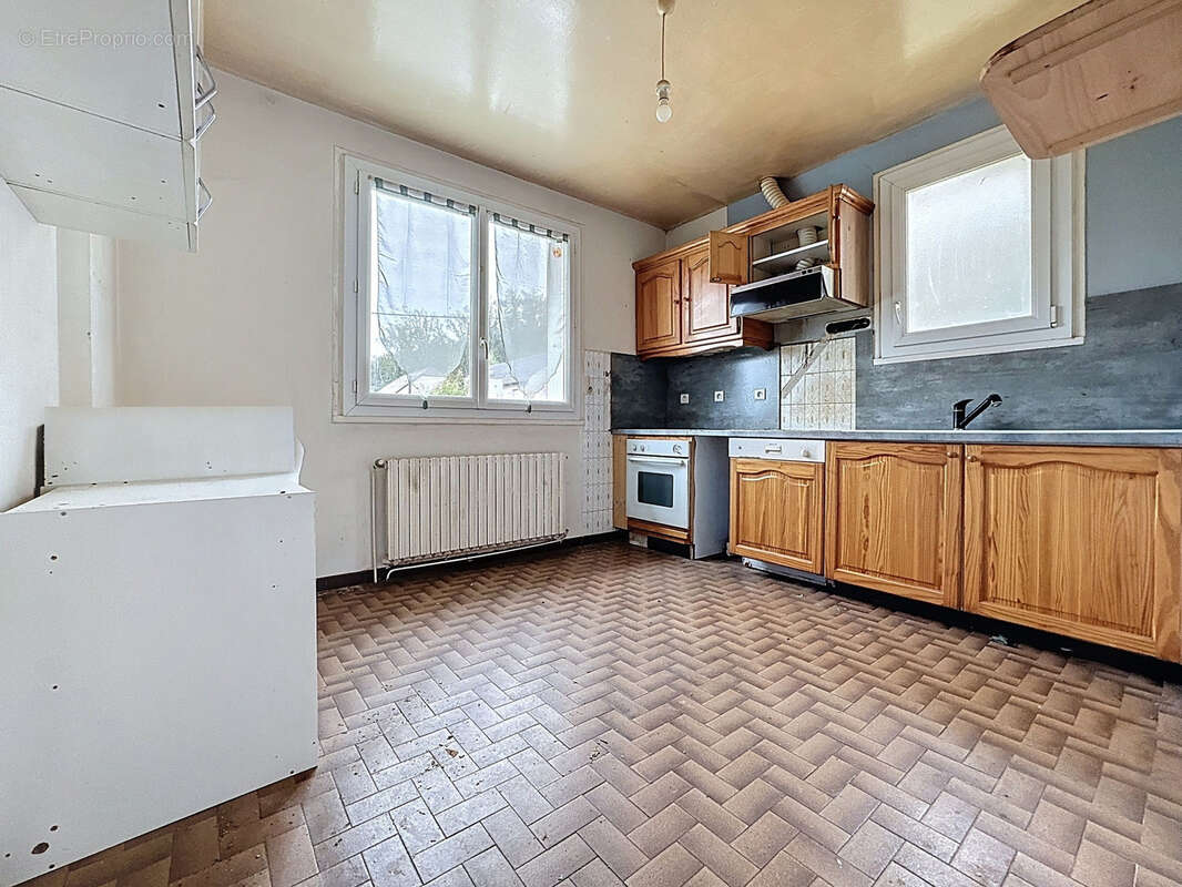 Maison à MALEMORT-SUR-CORREZE