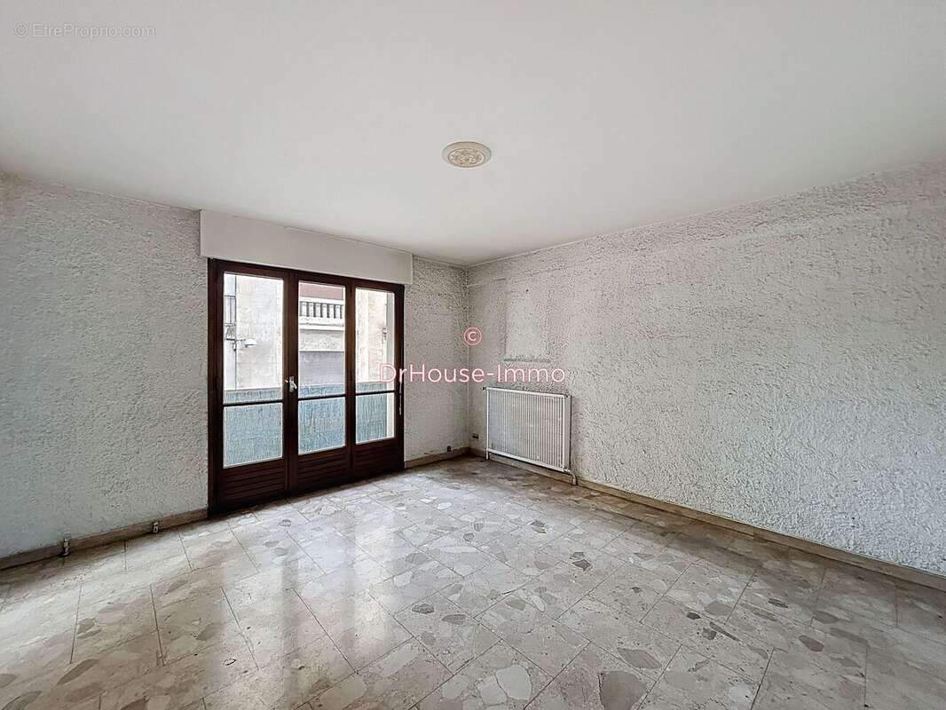 Appartement à MARSEILLE-8E