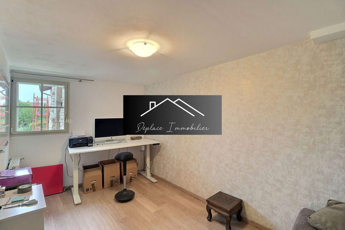 Appartement à PREVESSIN-MOENS