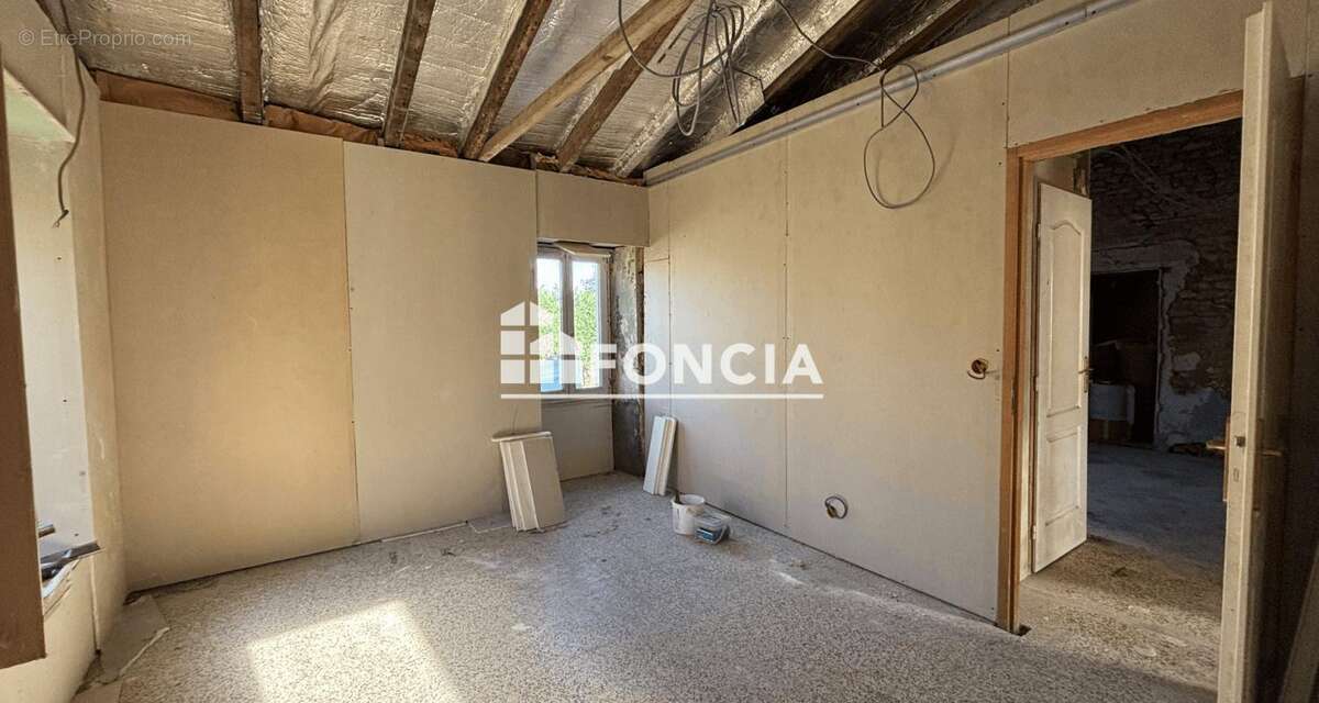 Maison à SAINT-AGNANT