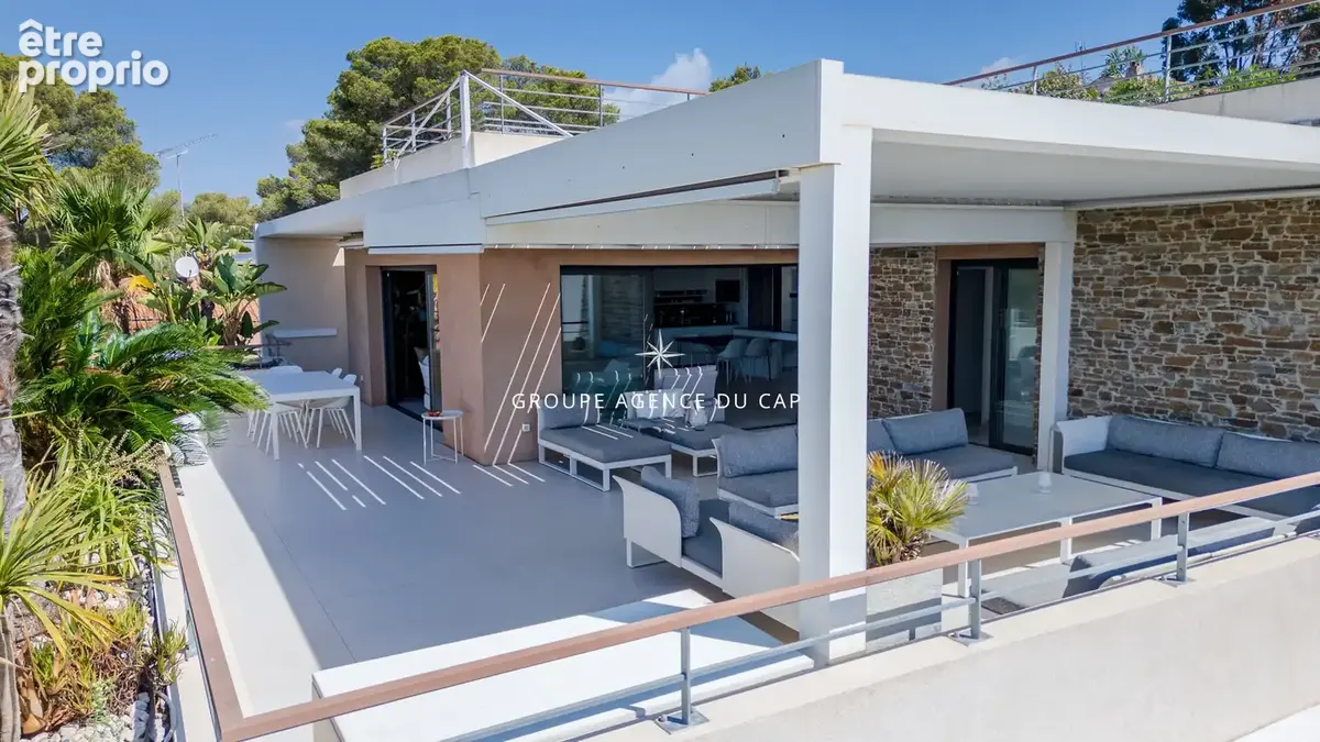 Appartement villa toit 5 pieces vue mer panoramique terrasse solarium  jaccuzzi piscine garage plage et commerces a pied a saint - photo 3