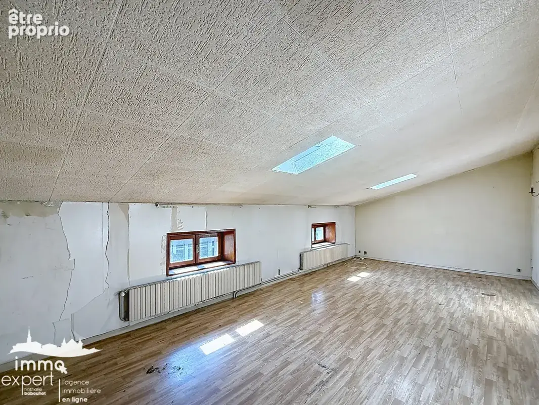 Mirecourt   maison de ville de 209 m2 à rénover entièrement - photo 11