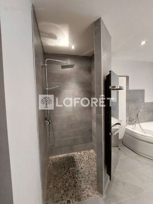 Maison à AUDUN-LE-TICHE