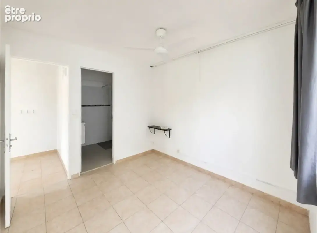 A vendre - Fort de France – Quartier Didier - Maison d'architecte – 7 Pièces – 4 Chambres + Petit T2 Indépendant - photo 33