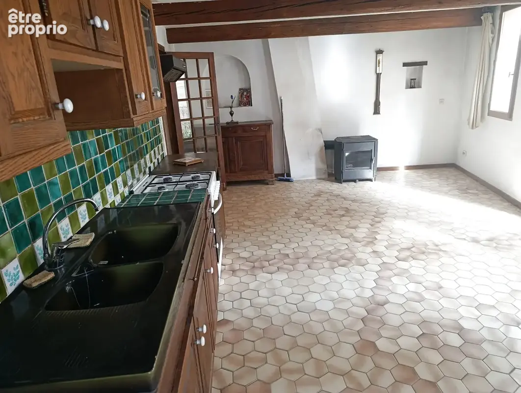 Maison de village avec garage - photo 3