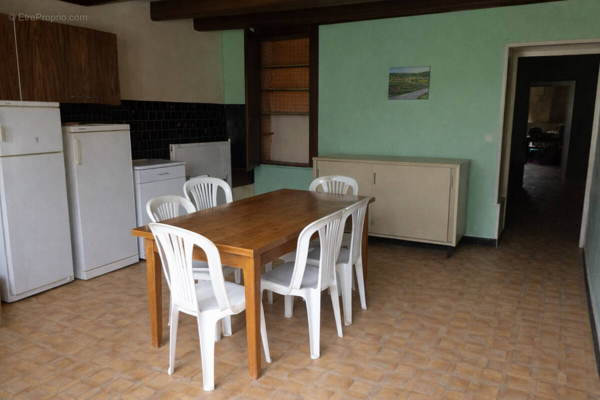 Maison à COLOMBEY-LES-BELLES