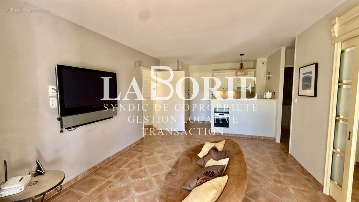 Appartement T3 d'exception au Golf de Saumane   Deux terrasses avec vue  sur les Roches de Fontaine-de-Vauclus - photo 19