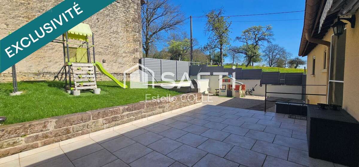 Maison 169 m² à Frain  - photo 2