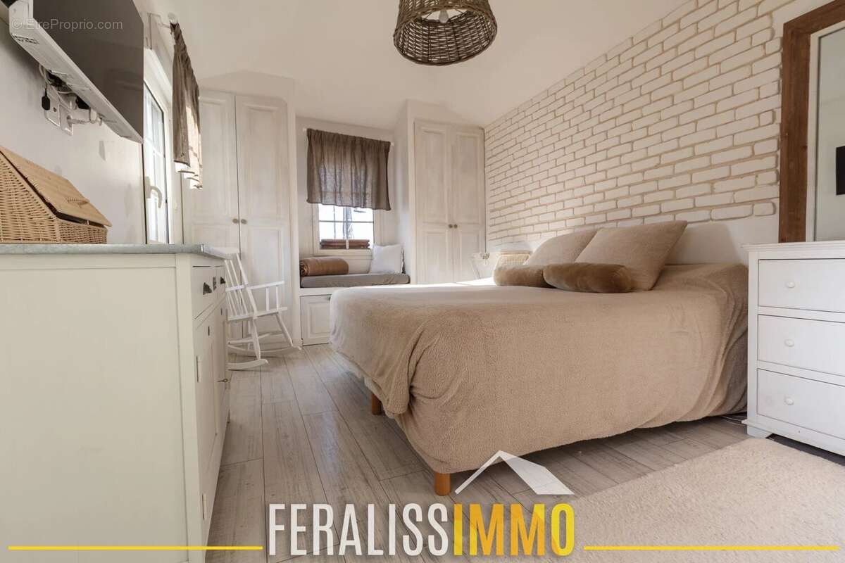 Maison à NEUVILLE-SUR-OISE