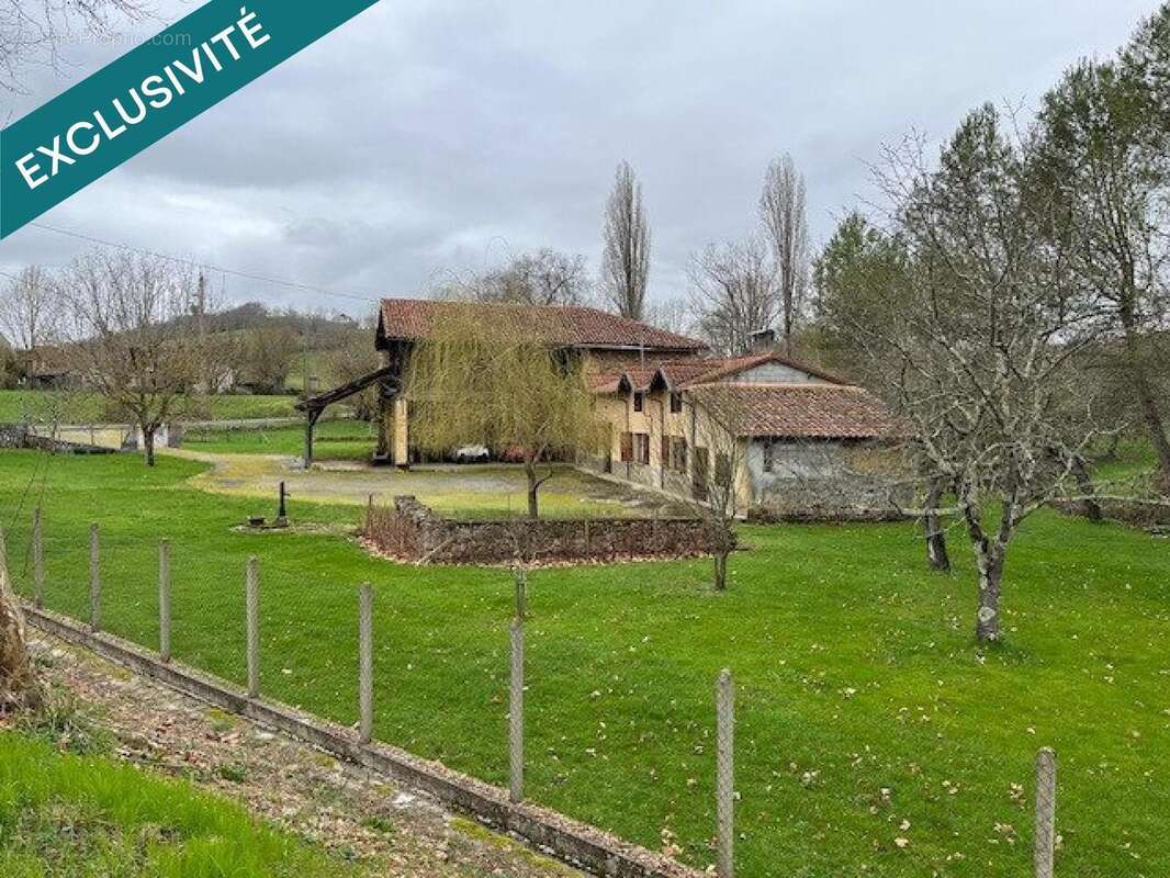 Maison 122 m² à Saint-Plancard  - photo 2
