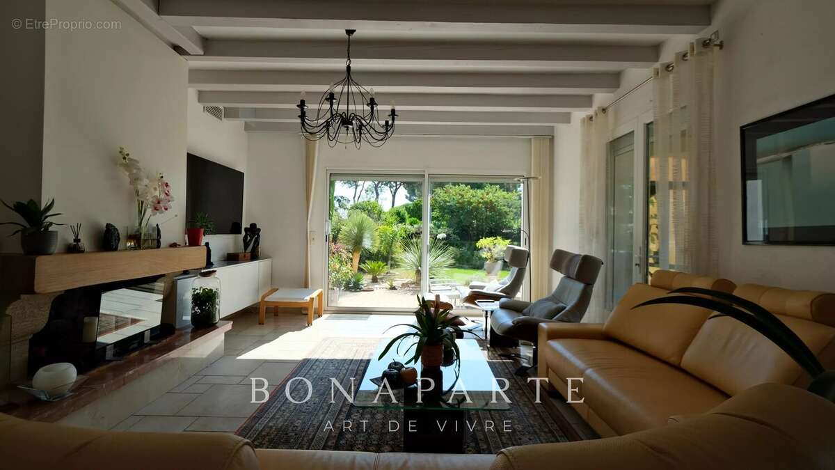 Maison à SAUVIAN