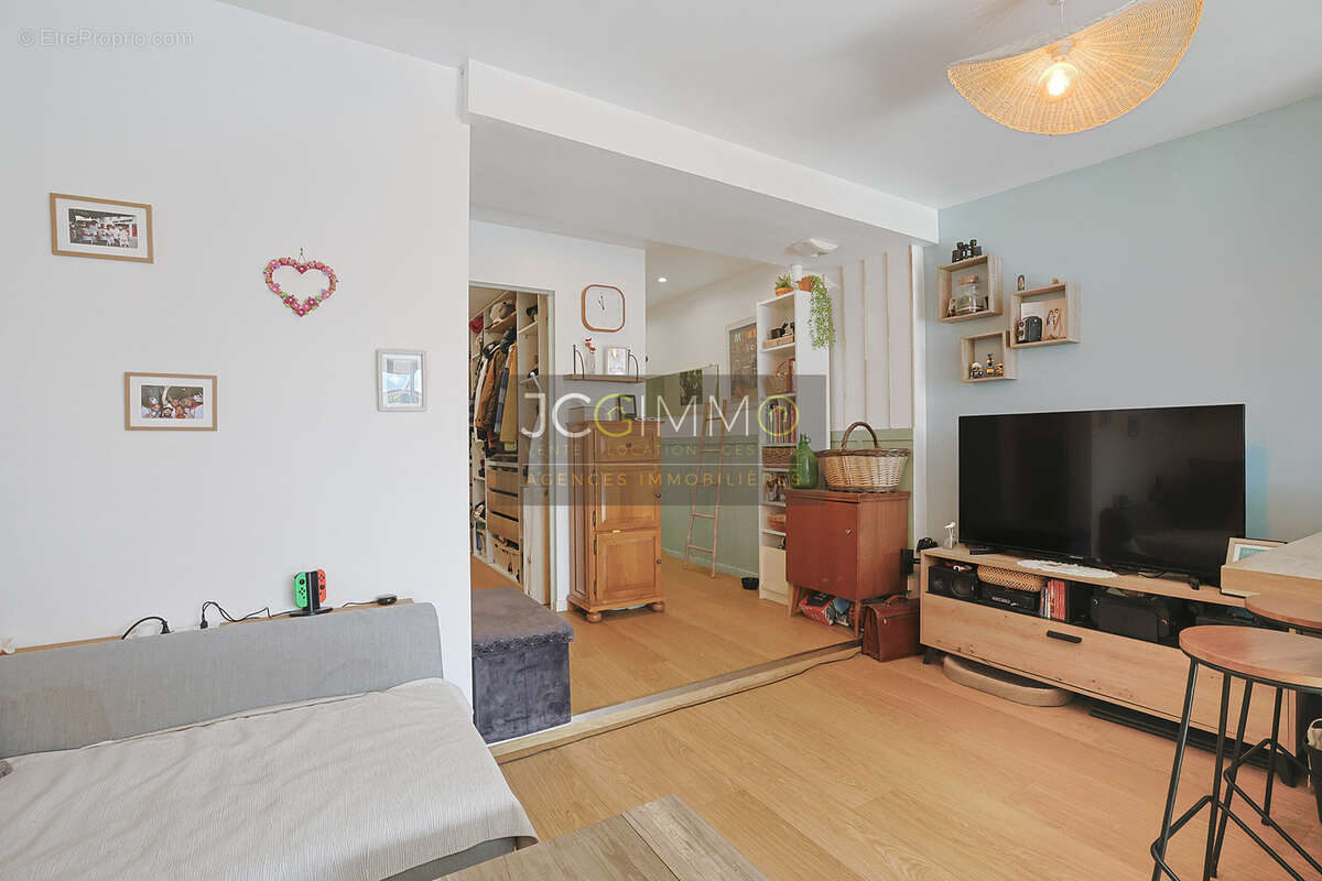 Appartement à PUGET-VILLE