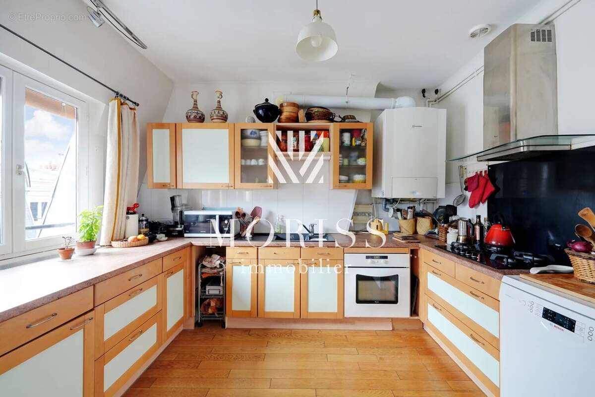 Appartement à PARIS-18E