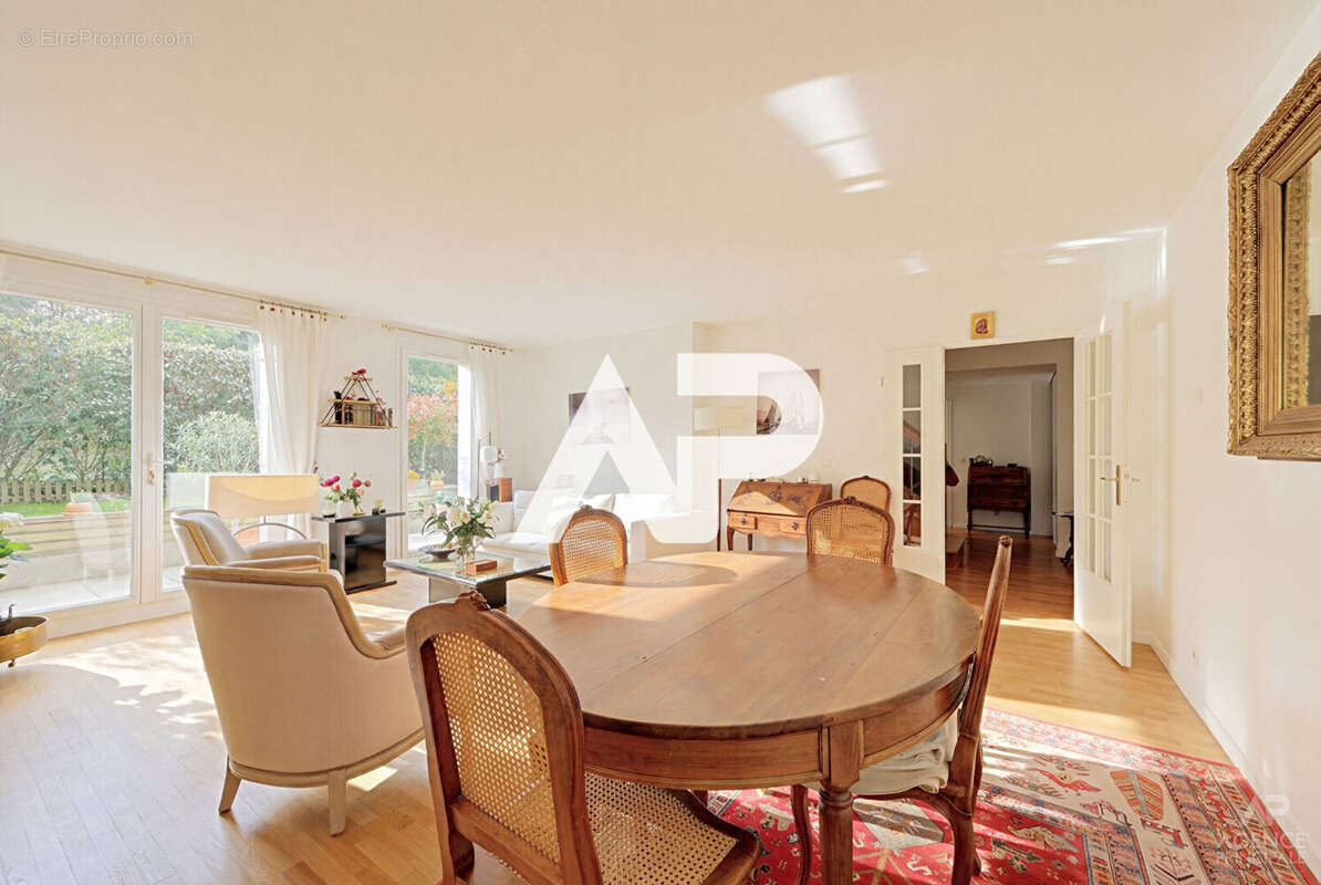 Appartement à RUEIL-MALMAISON