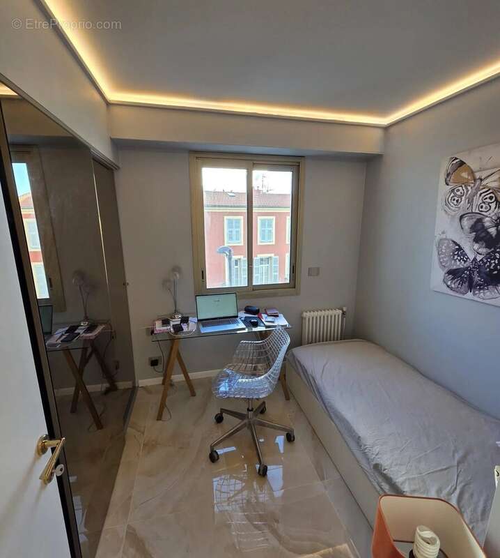 Appartement à ROQUEBRUNE-CAP-MARTIN