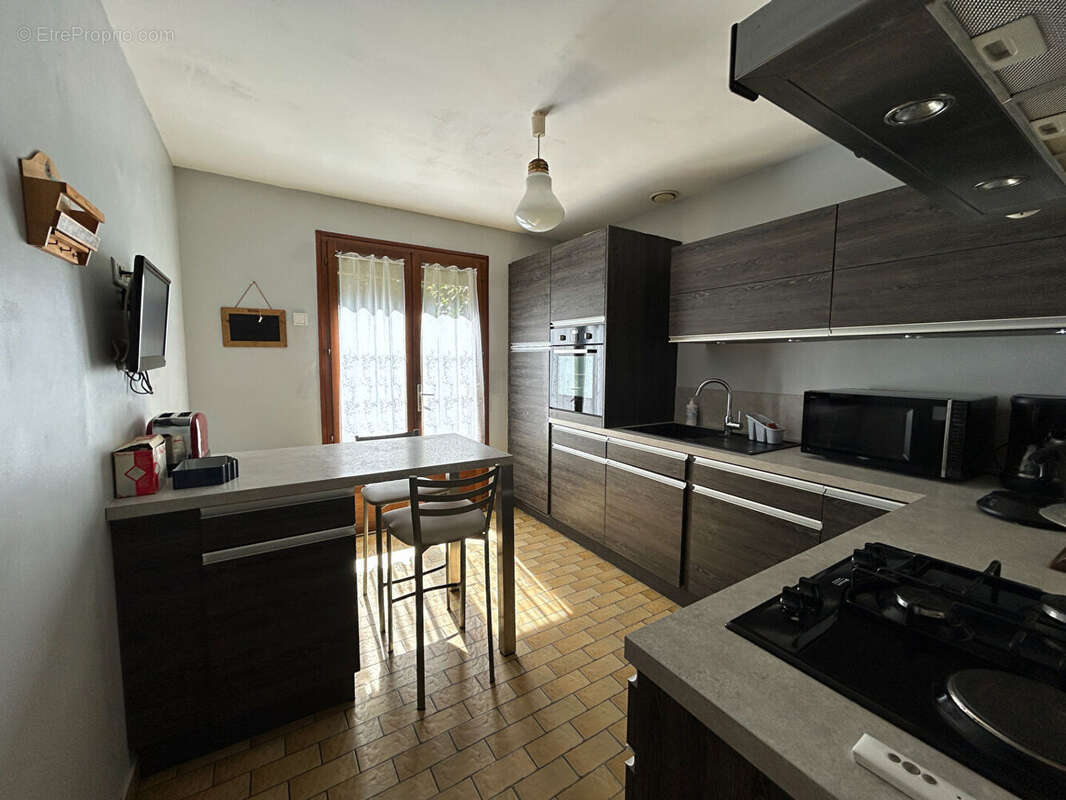 Maison de plain-pied 3 chambres avec sous-sol complet à Flesselles - photo 4