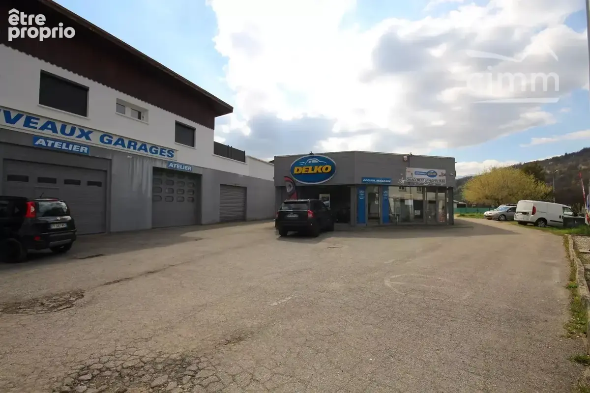 A vendre local d'activite 770 m2 / 2572 m2 la rochette 73110 - photo 3