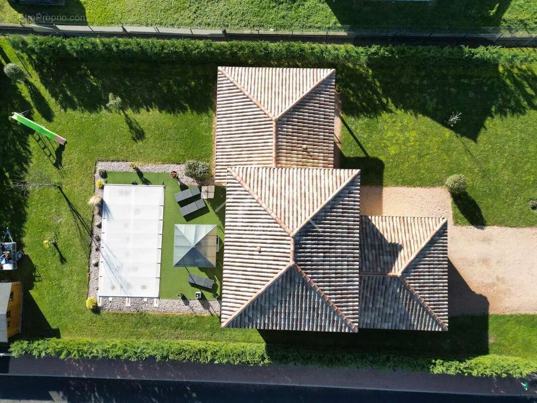 Maison à BROUT-VERNET