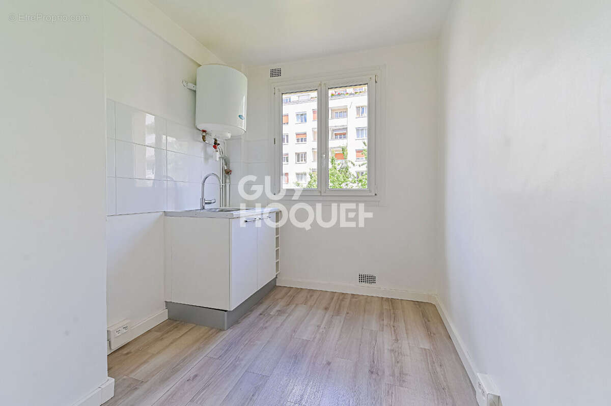 Appartement à PARIS-12E