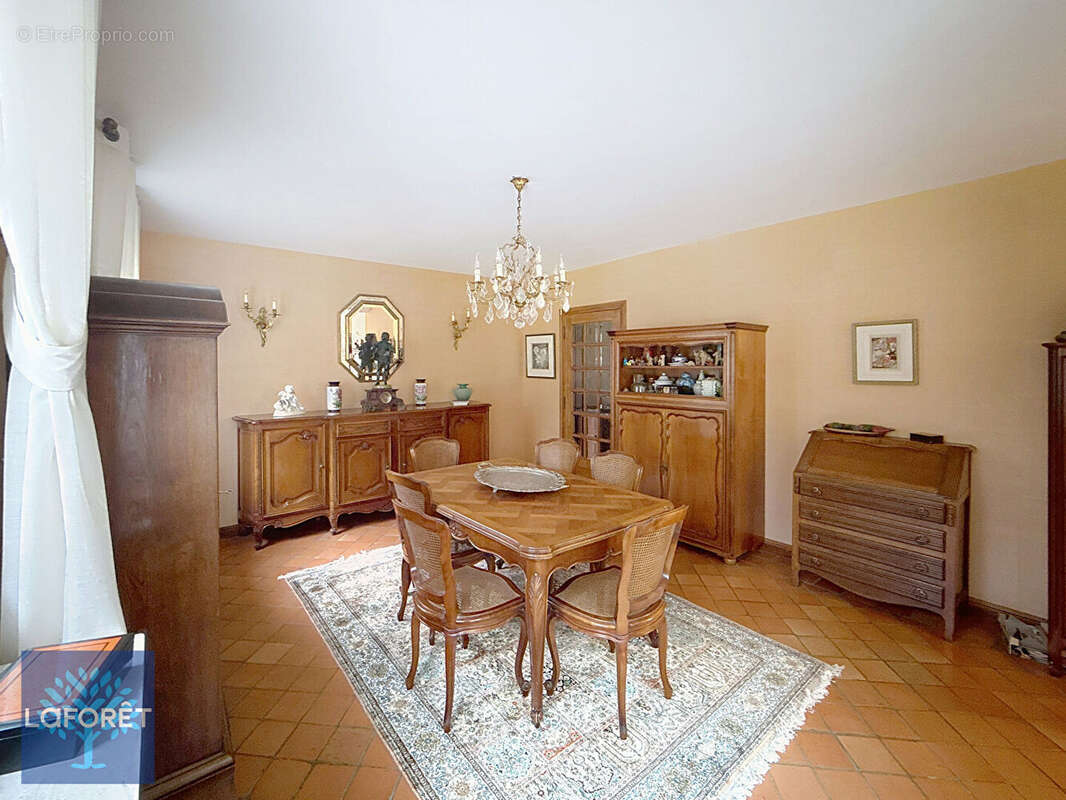 Maison à MAUREPAS