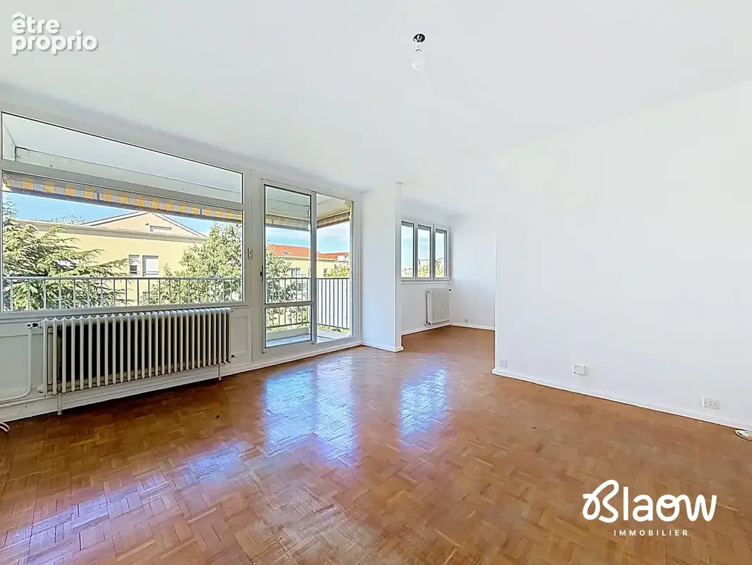 Appartement à BRON