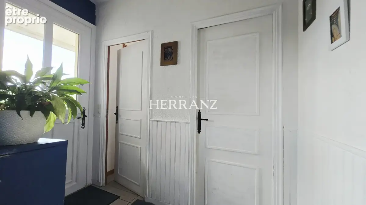 Maison Bourg - 182 m2 avec jardin - Garage - photo 11