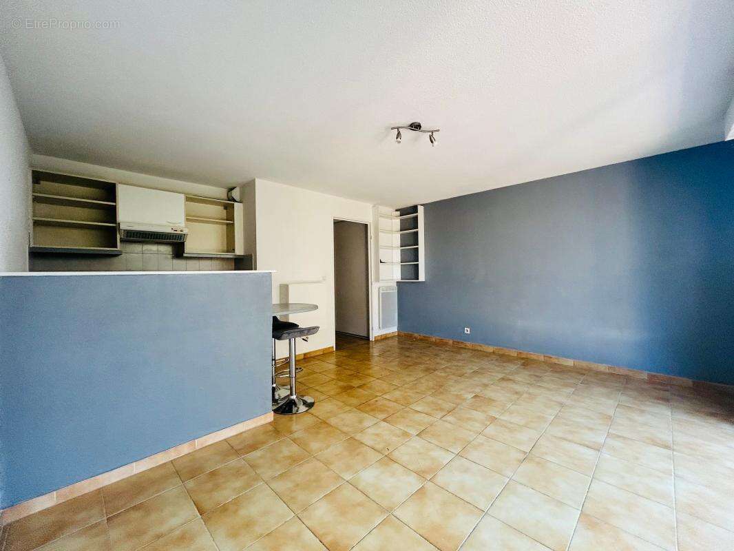 Appartement à MARSEILLE-9E