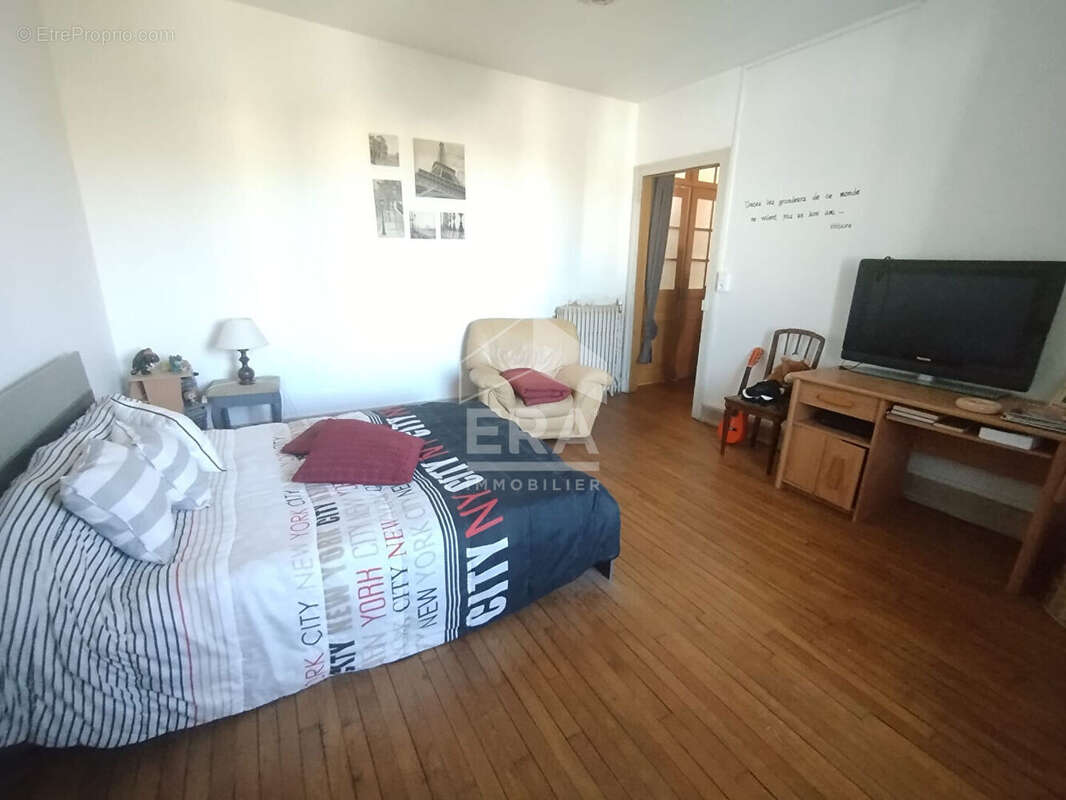 Maison à SAINT-LOUP-SUR-SEMOUSE