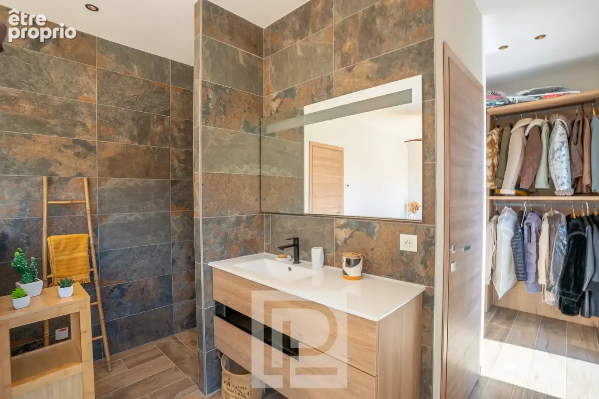 Superbe villa contemporaine au calme, avec vue dégagée sur les collines - photo 18