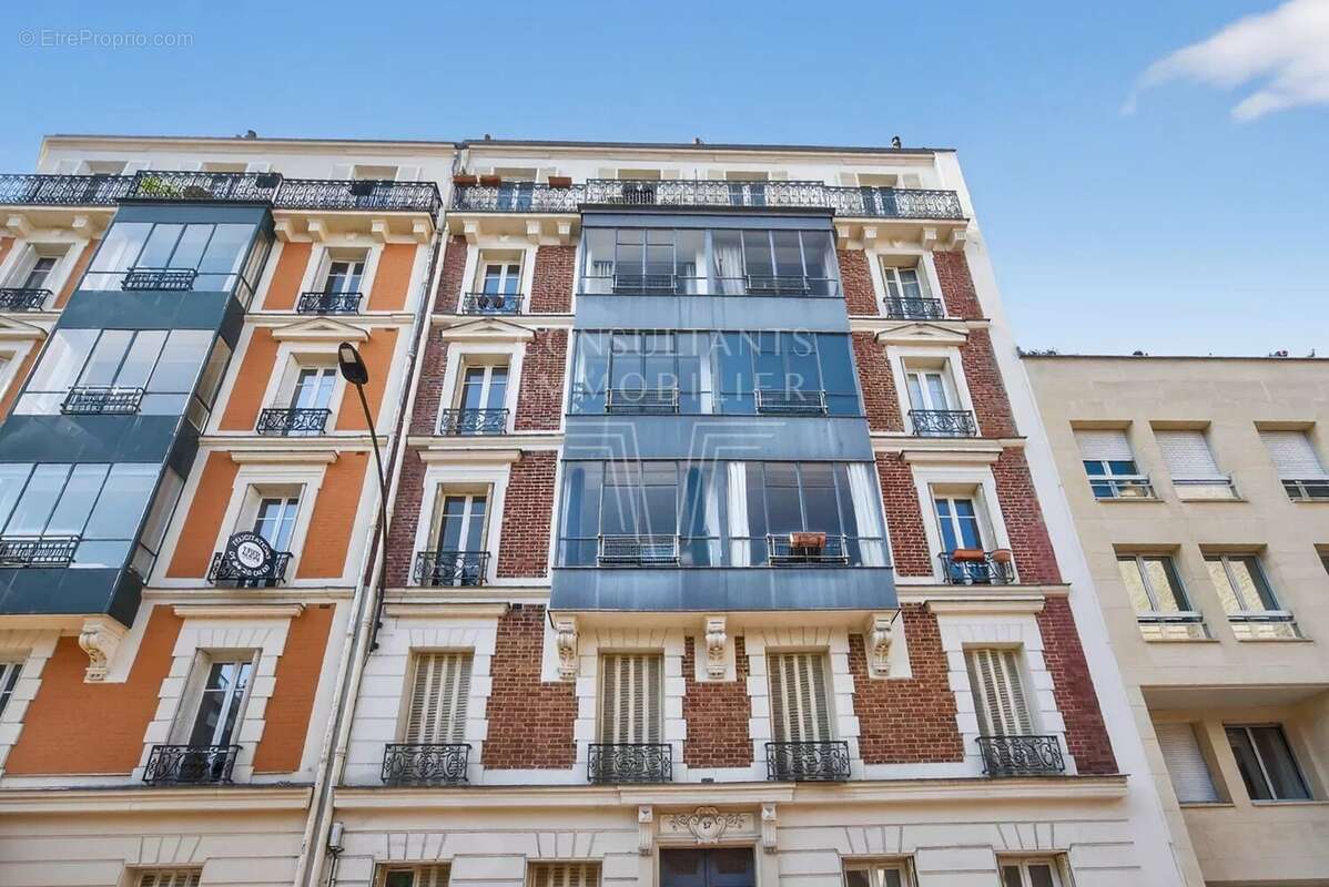 Appartement à LEVALLOIS-PERRET