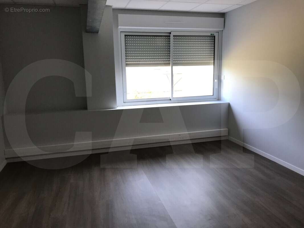 Autre à SAINT-ETIENNE-EN-COGLES