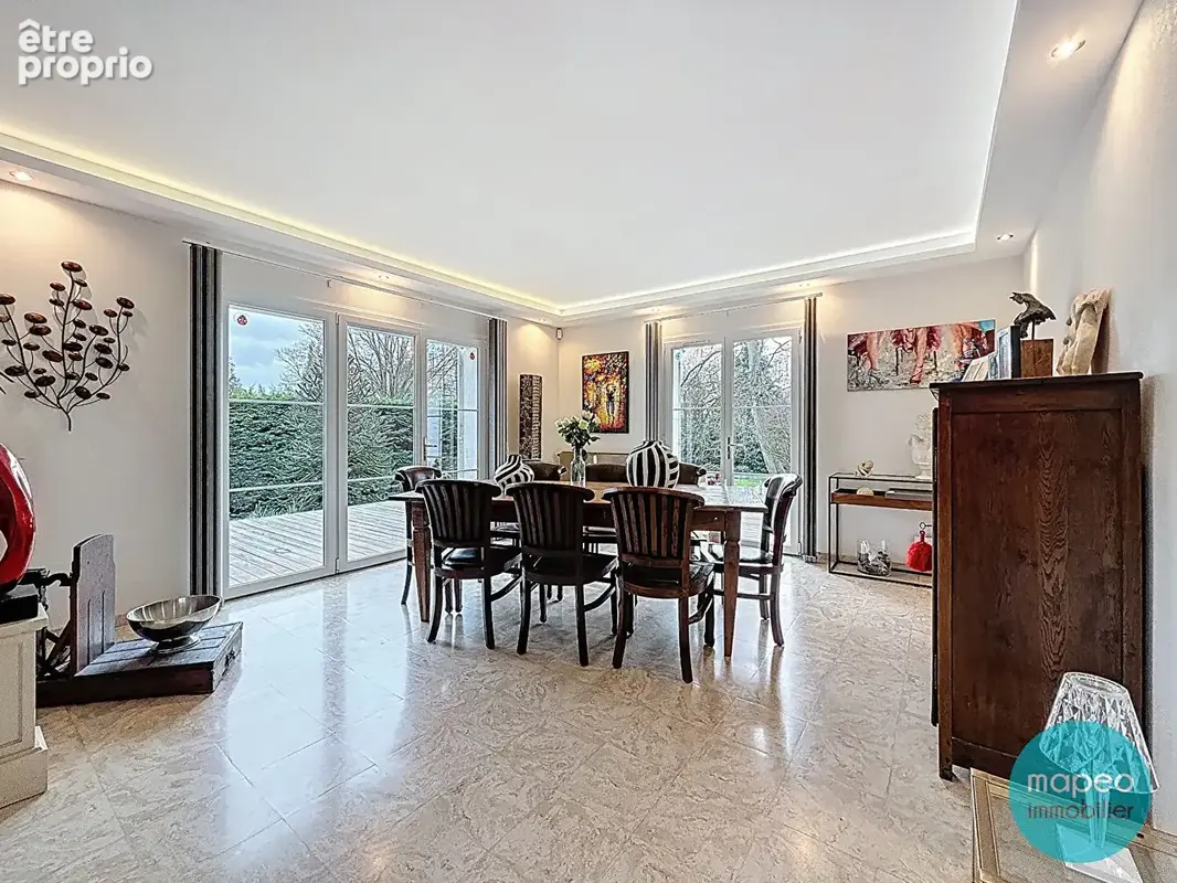 Maison Villers-sur-Coudun - 338 m2 - photo 4