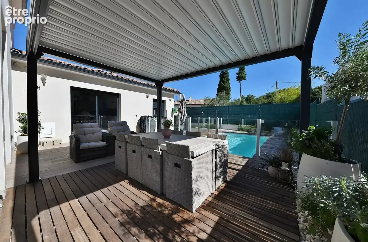Uzès - Villa contemporaine avec piscine chauffée et jardin - photo 3