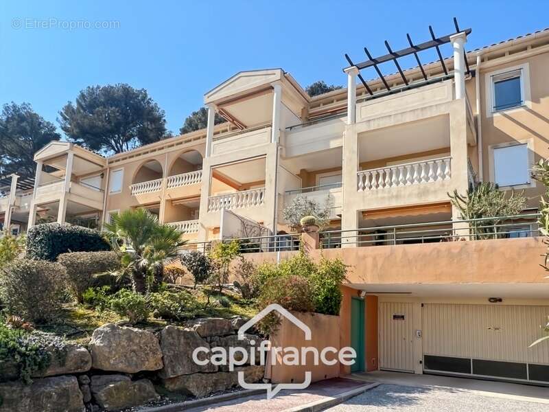 Appartement à HYERES