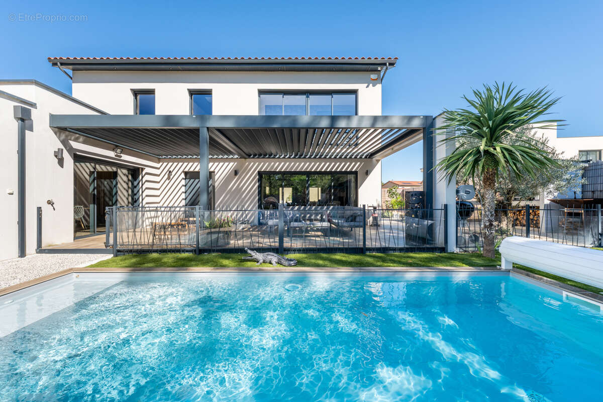 Maison à VILLEFRANCHE-SUR-SAONE