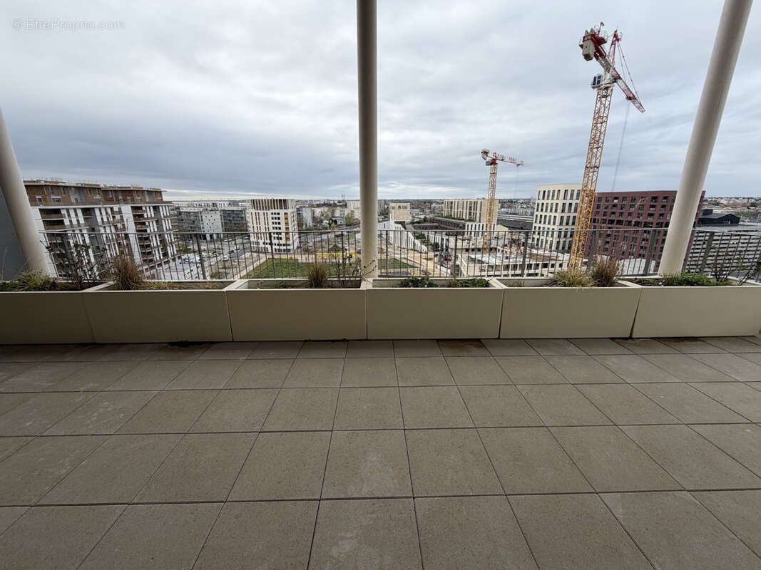 Appartement à BORDEAUX
