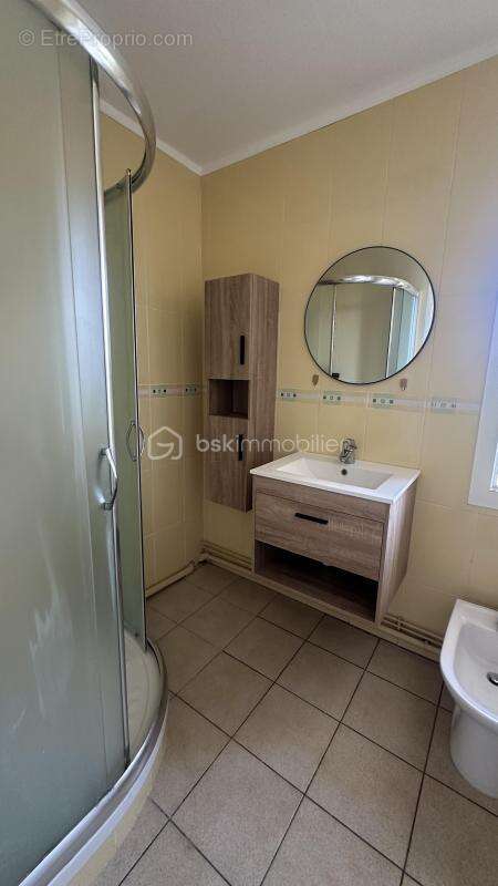 Appartement à LES ESSARTS-LE-ROI