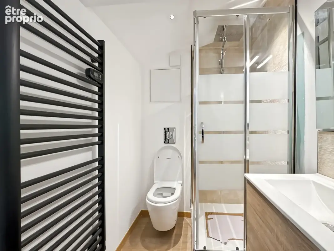 Studio entièrement refait à neuf, meublé et équipé, au calme - photo 6