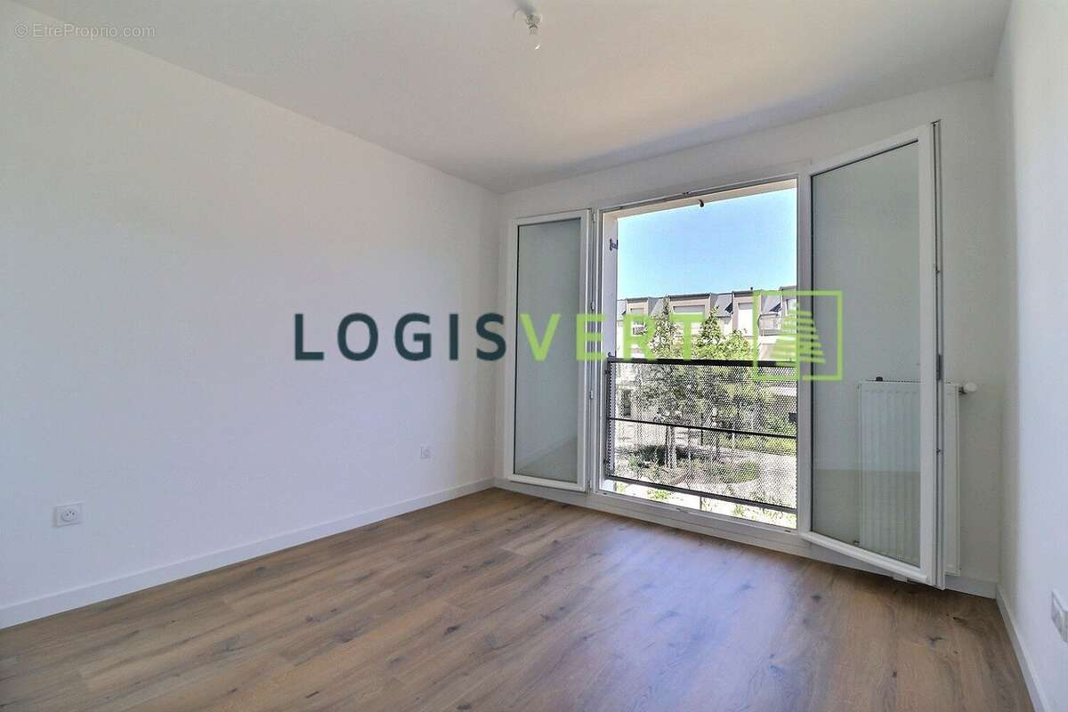 Appartement 90 m² à Bievres  - photo 4