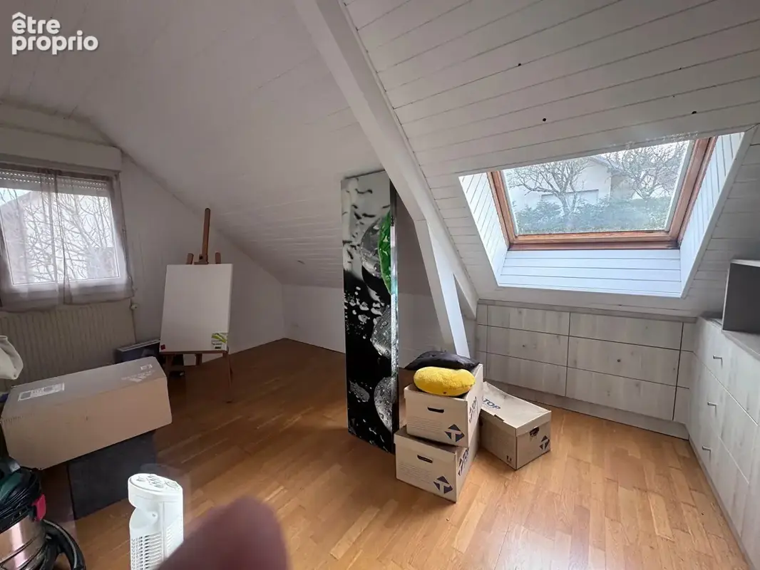 Exclusivité IMMOFLORE - Superbe maison 7 pièces avec piscine à Larnod - photo 13