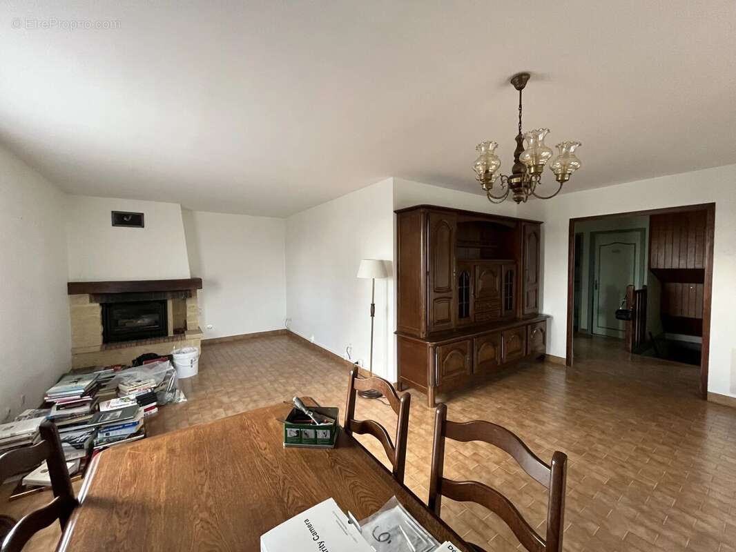 Maison à SAINT-MARCEL-LES-VALENCE