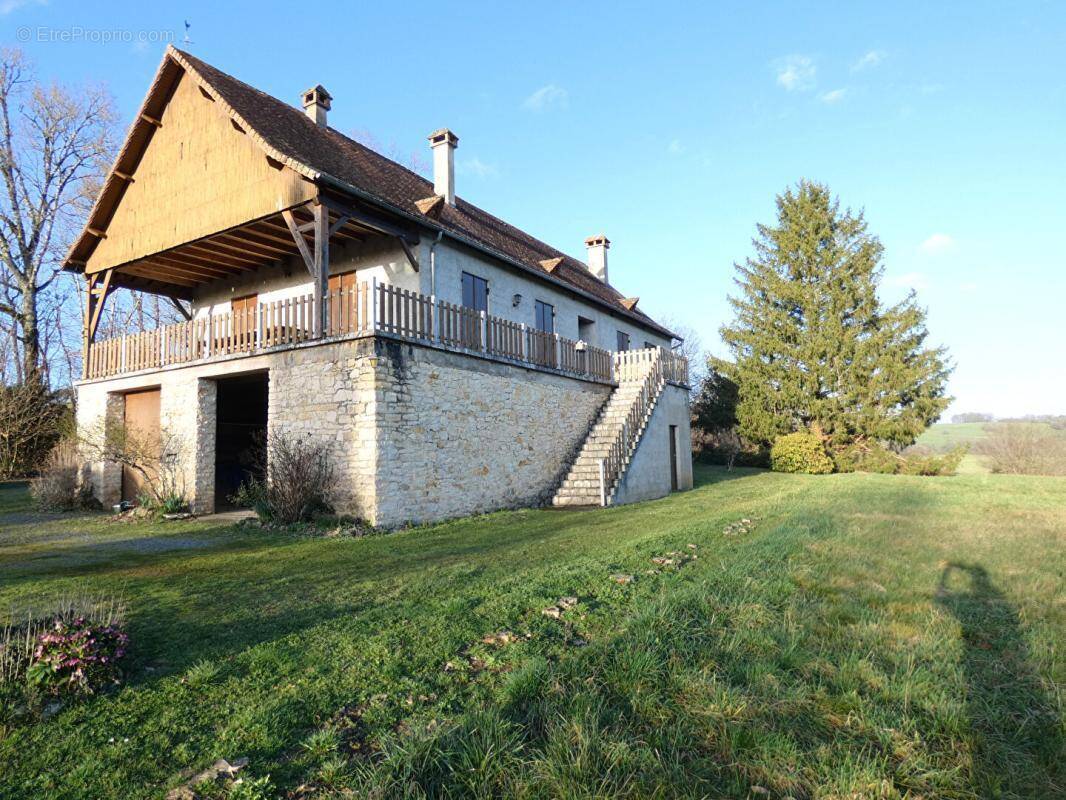 Maison à EXCIDEUIL