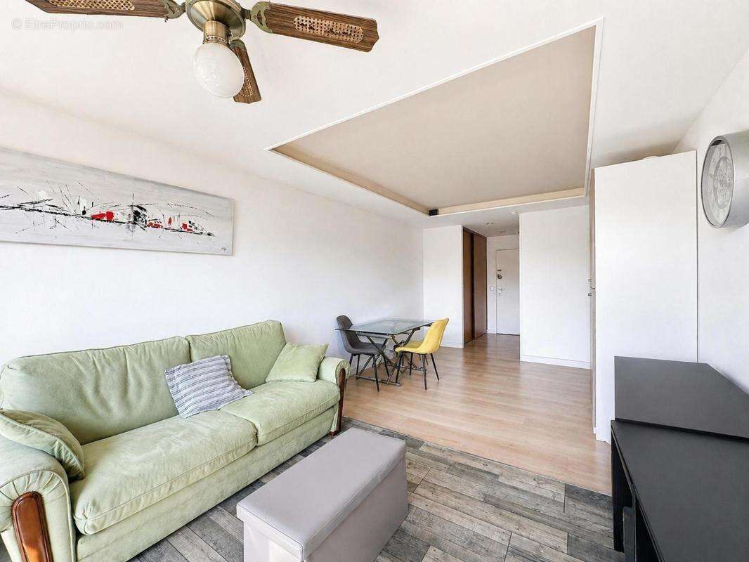 Appartement à FREJUS