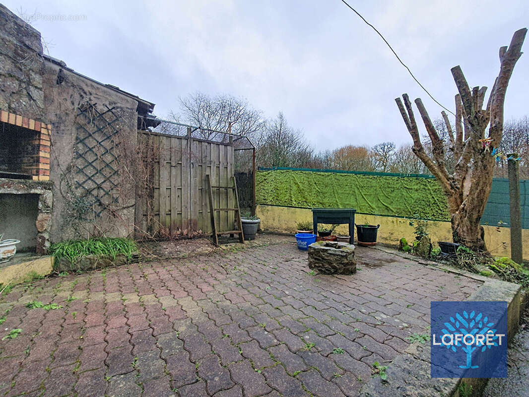 Maison à LE GIROUARD