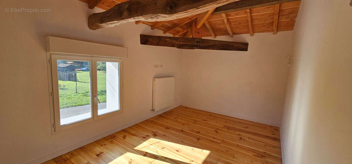 Maison Salles 7 pièce(s) 170 m2 - photo 8