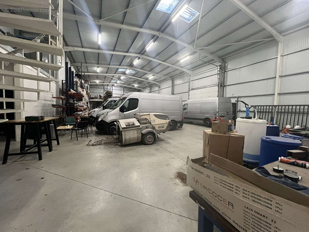 Commerce à ROUSSILLON