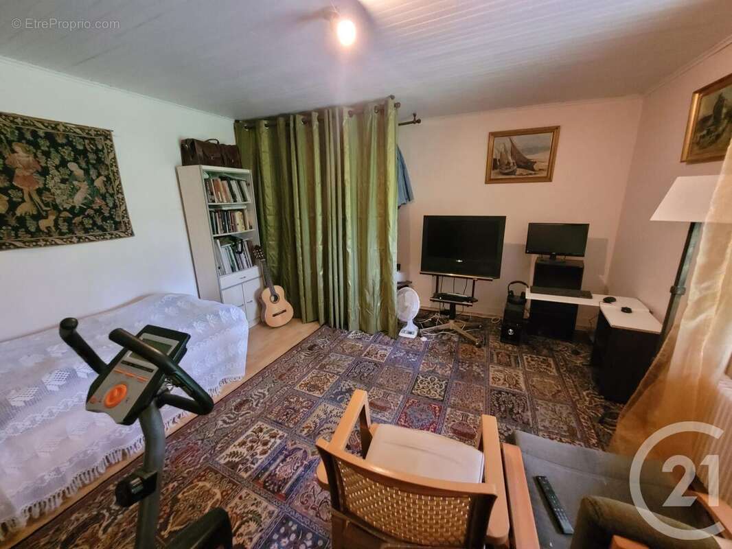 Maison à LA CHAPELLE-THECLE