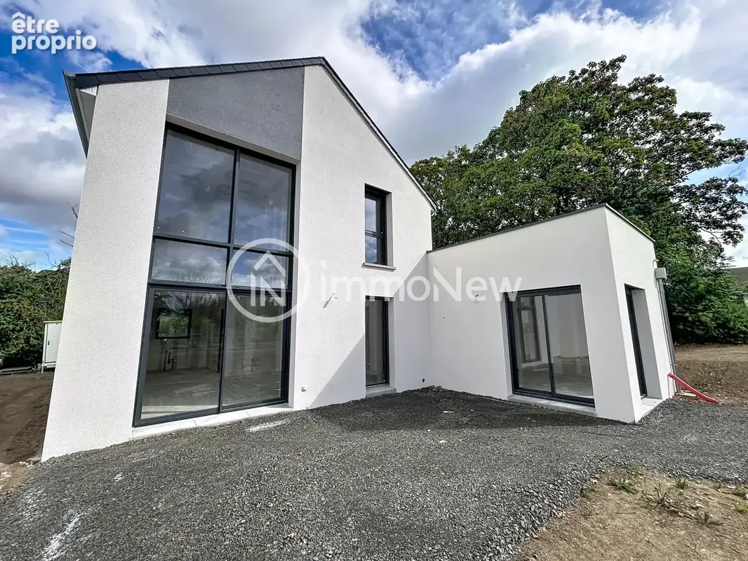 MAISON NEUVE trois chambres - Confort moderne à proximité directe du centre de BREHAL. - photo 3