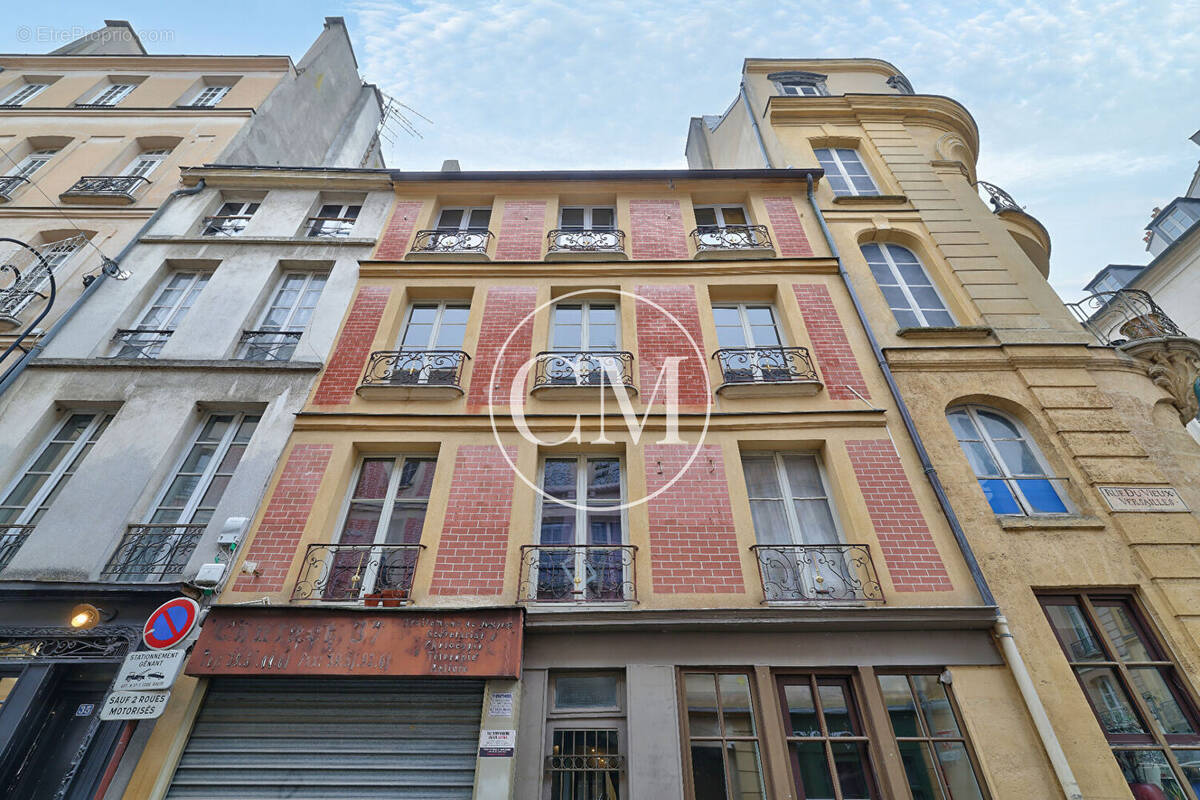 Appartement à VERSAILLES