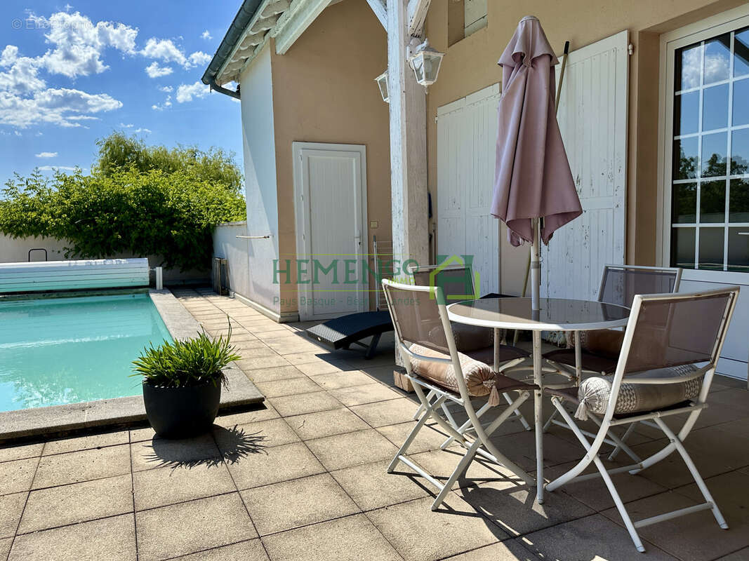 Maison à SAUVETERRE-DE-BEARN